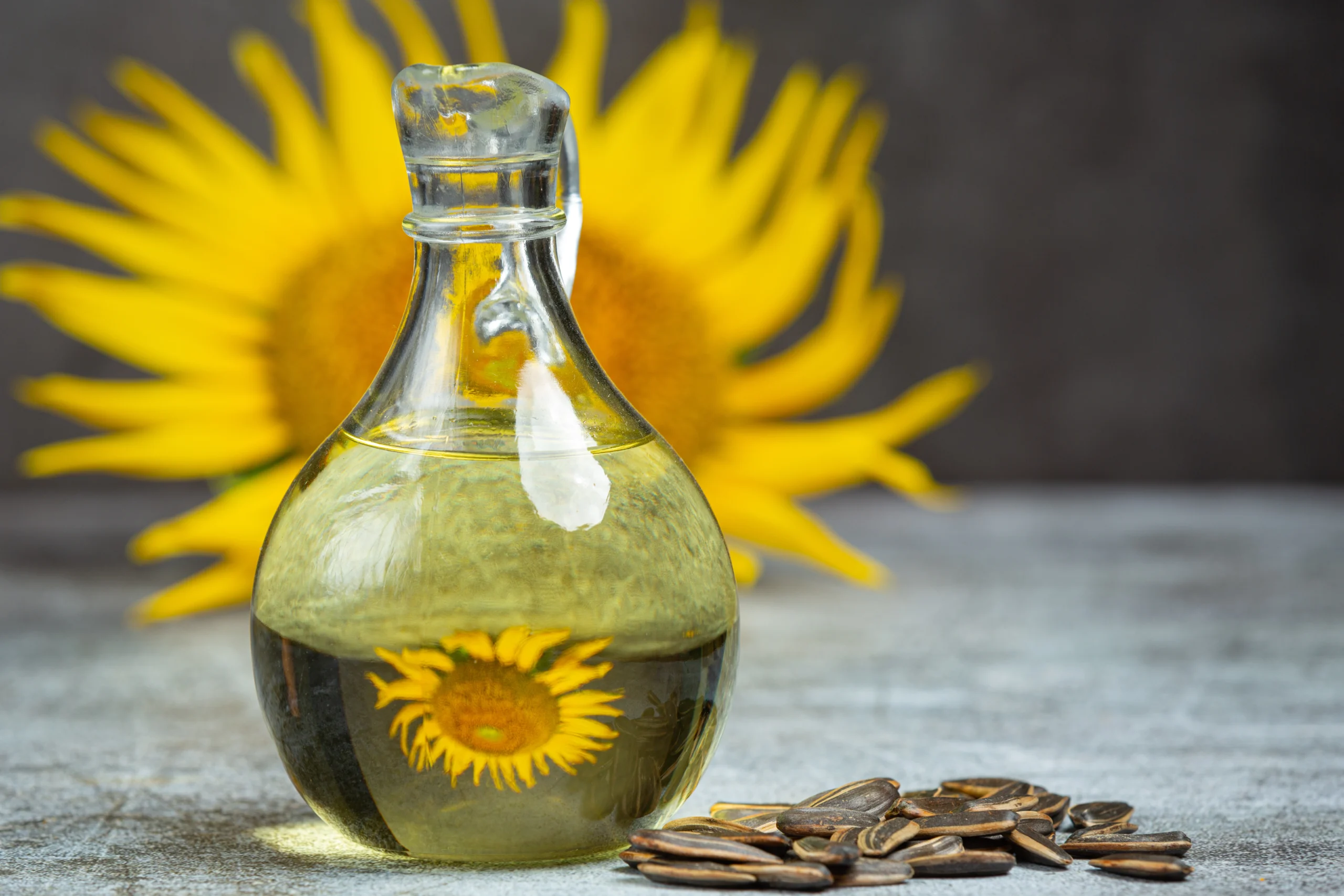 Oil, safflower