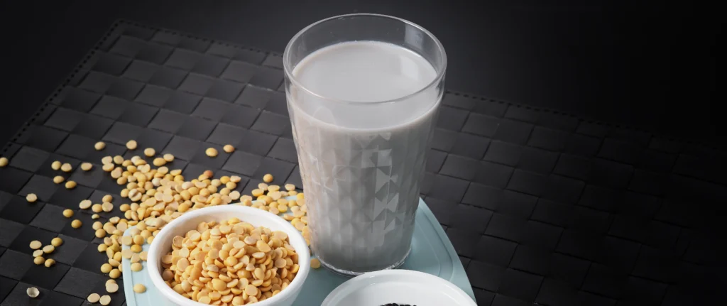 Phytonutrients Soy milk, sweetened, plain, refrigerated