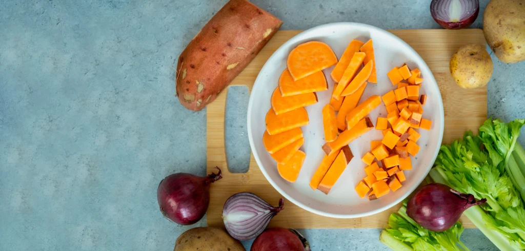Phytonutrients Sweet potatoes, orange flesh, without skin, raw